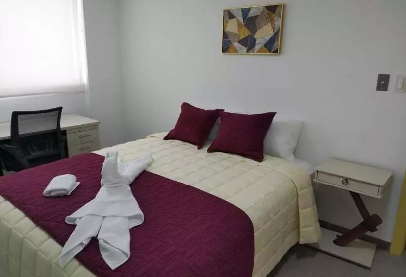 ホテル Hostal Verona