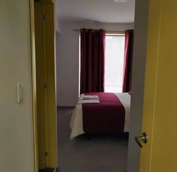 ホテル Hostal Verona