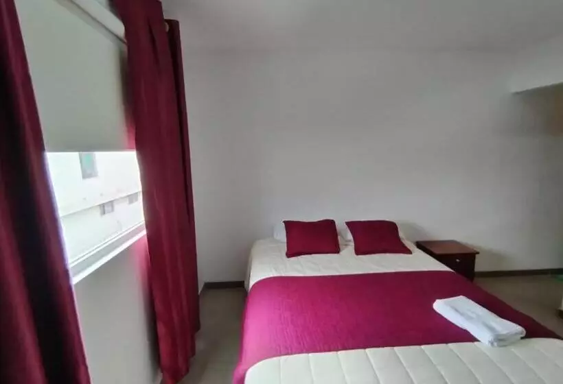 ホテル Hostal Verona