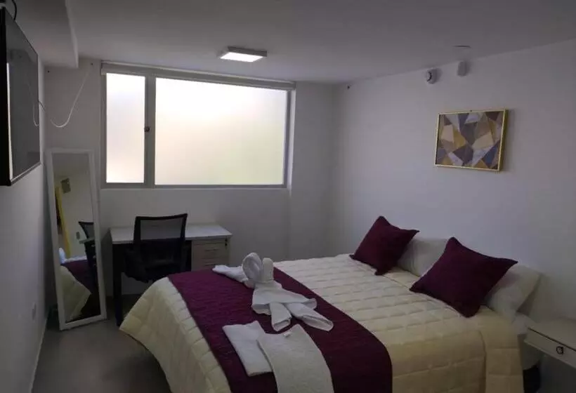 ホテル Hostal Verona