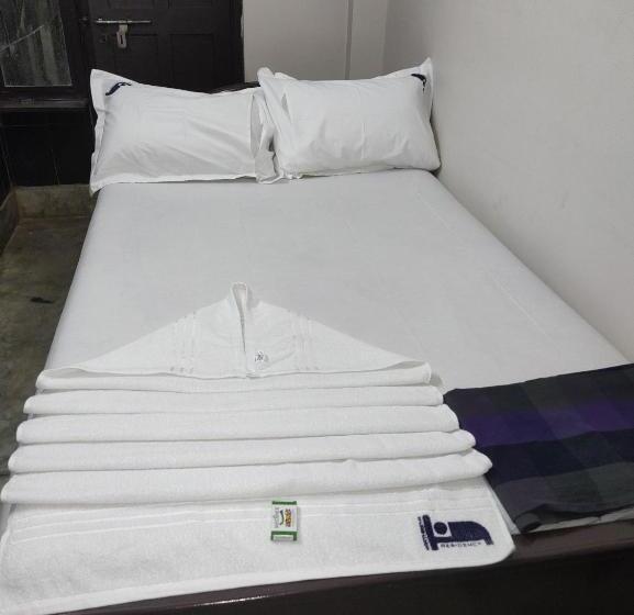 Отель Karthikeya Residency