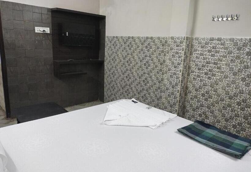 Отель Karthikeya Residency