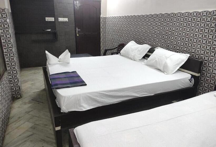 Отель Karthikeya Residency