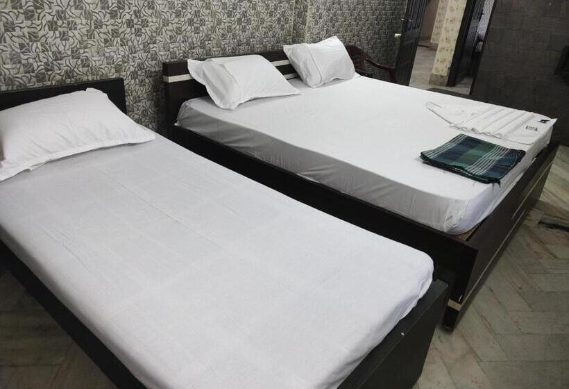 Отель Karthikeya Residency