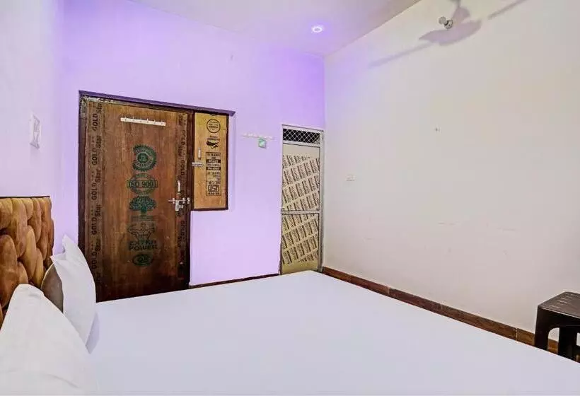 ホテル Oyo New Paradise Guest House