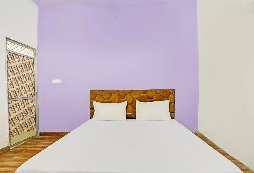 ホテル Oyo New Paradise Guest House