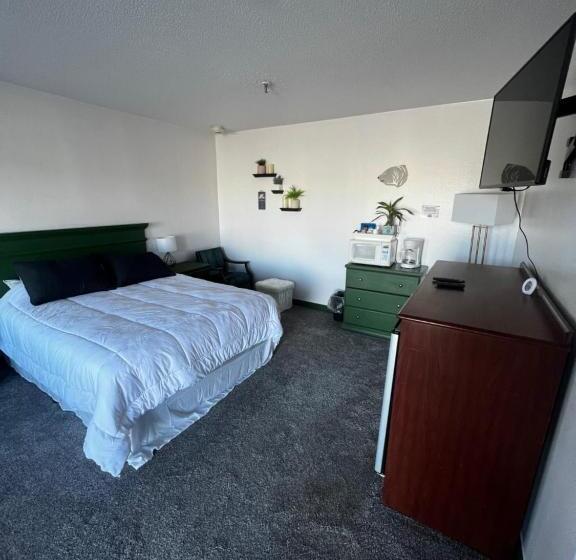 هتل The Kenai Inn