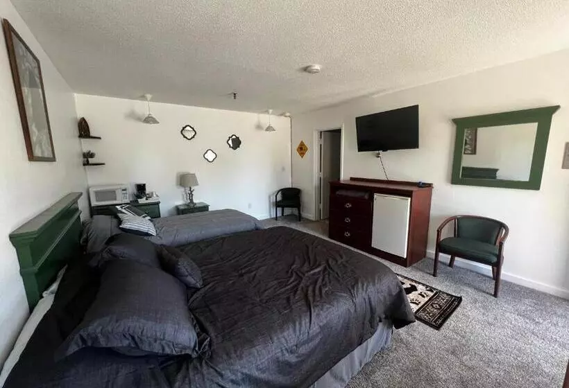 Hotelli The Kenai Inn