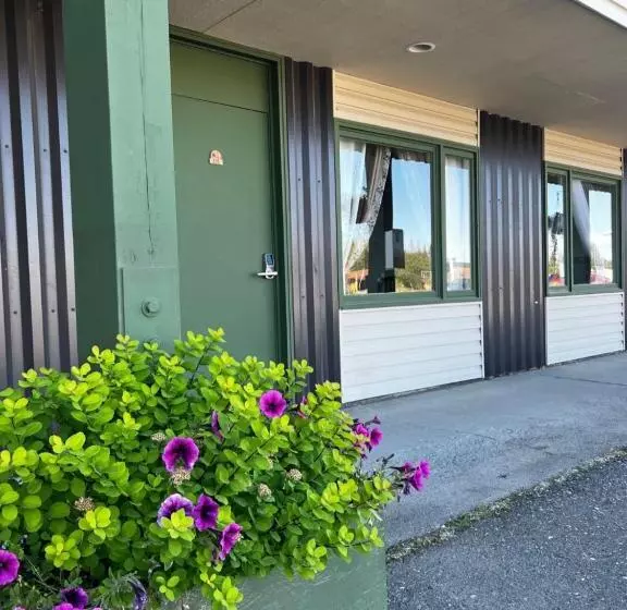 Hotelli The Kenai Inn