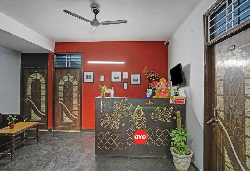 호텔 The Royale Stay