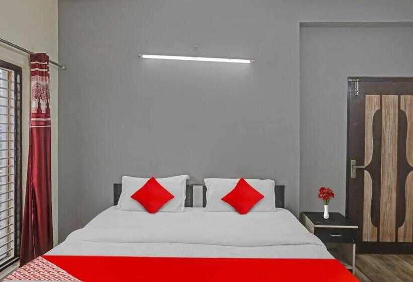 호텔 The Royale Stay