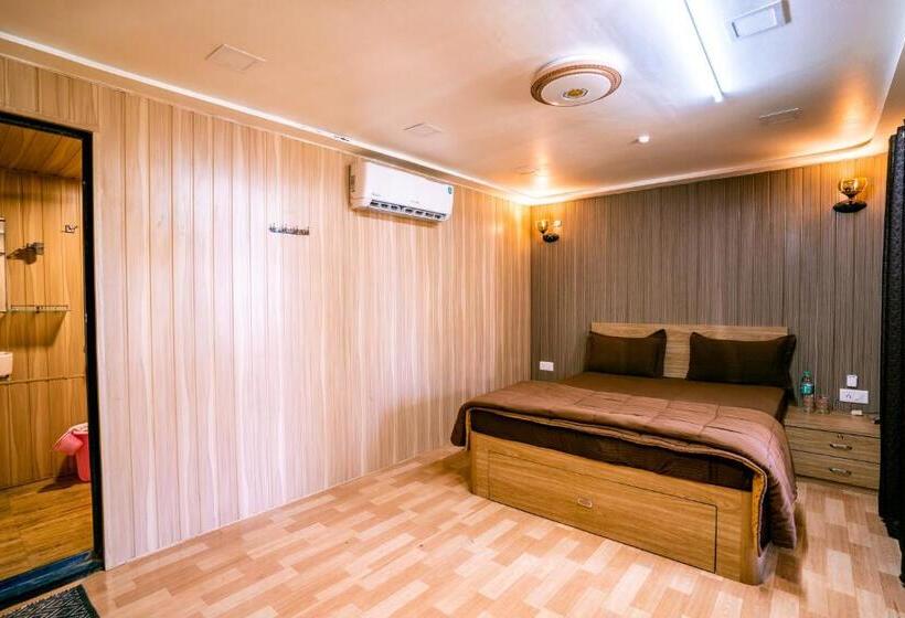 Mysha Hill And Sea Resort   Pet Friendly