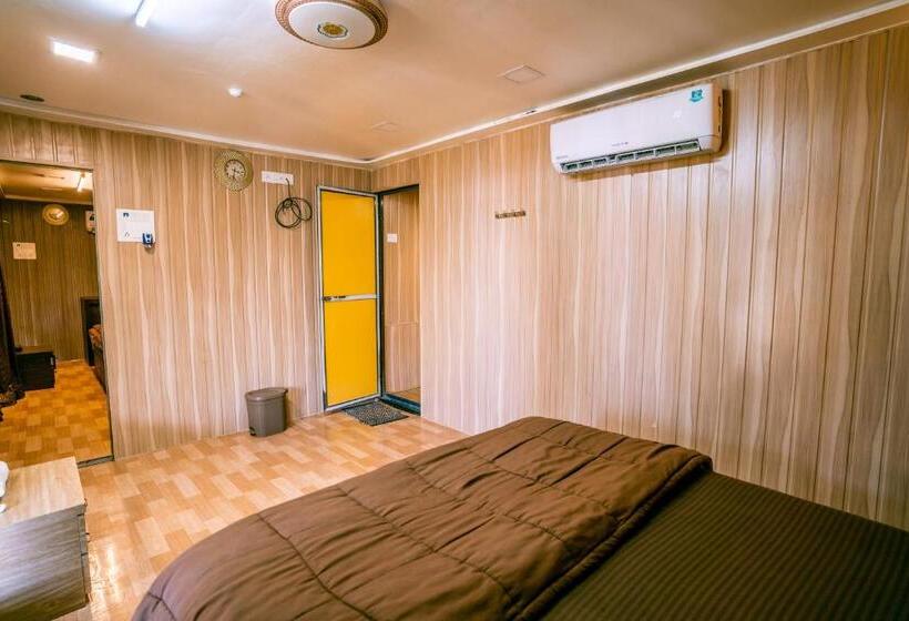 Mysha Hill And Sea Resort   Pet Friendly