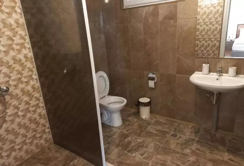 ペンション стаи за гости Toda