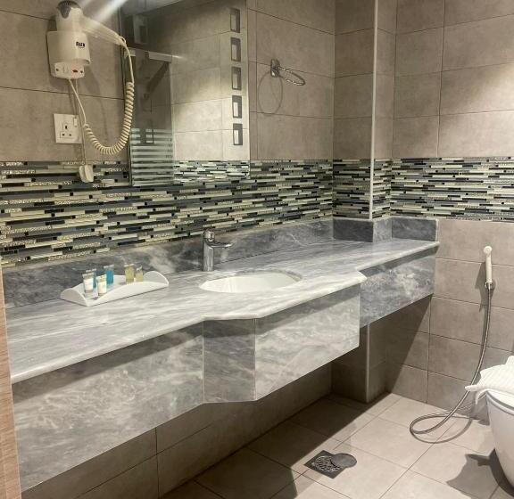 فندق دان البلاتيني