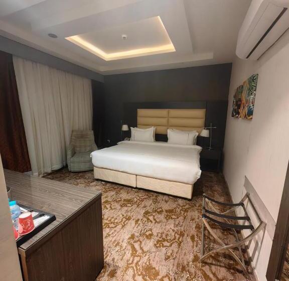 فندق دان البلاتيني