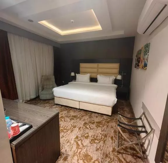 فندق دان البلاتيني