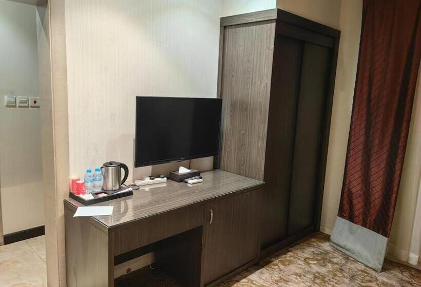 فندق دان البلاتيني