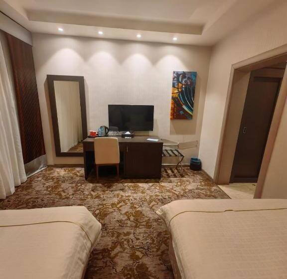 فندق دان البلاتيني