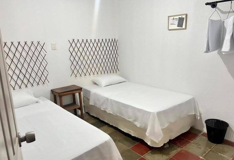 هاستل Hostal Villa Marta