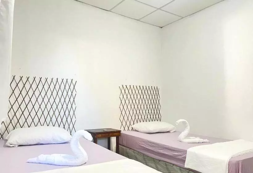 هاستل Hostal Villa Marta