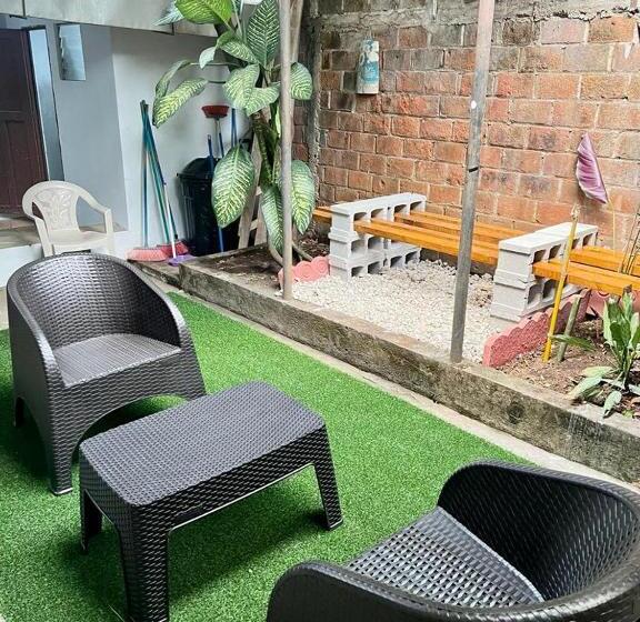 هاستل Hostal Villa Marta