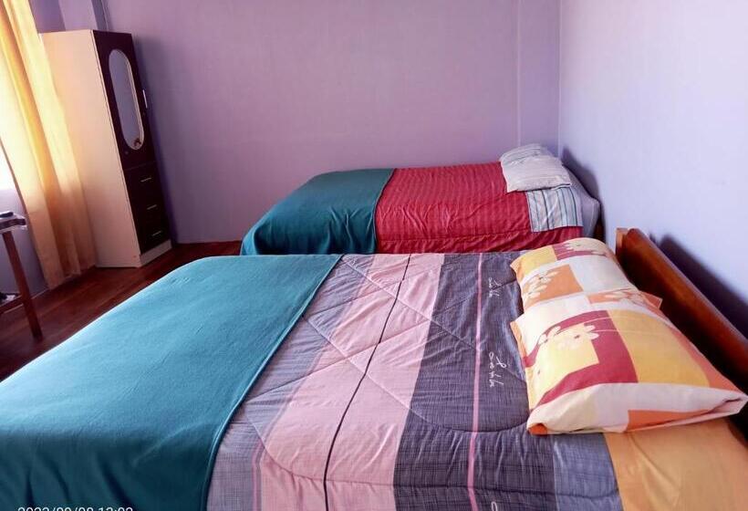 مبيت وإفطار La Casa De Yllari