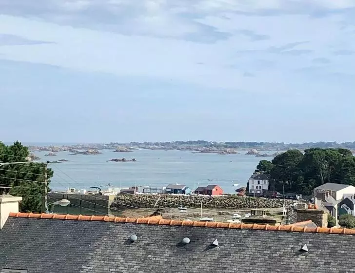 ベッドアンドブレックファースト Les Chambres Du Roc H Hir à Loguivy De La Mer