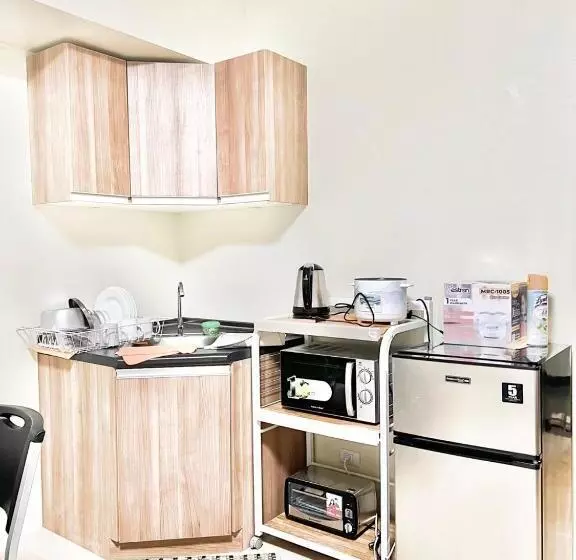 Condo Hotel In Tagaytay Near Popular Tourist Spots