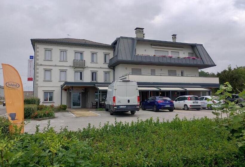 בית מלון כפרי Al Giardinetto Ristorante Bar