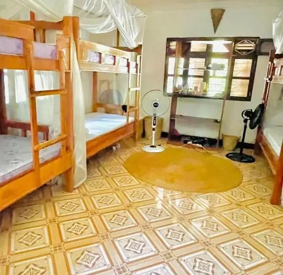 ホテル Bustani Lodge