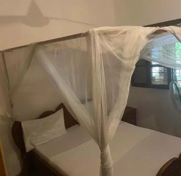 ホテル Bustani Lodge