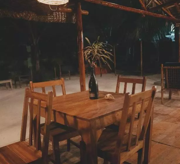 ホテル Bustani Lodge