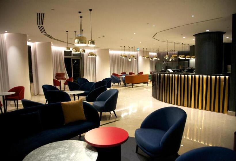 ホテル Continental Horizonte