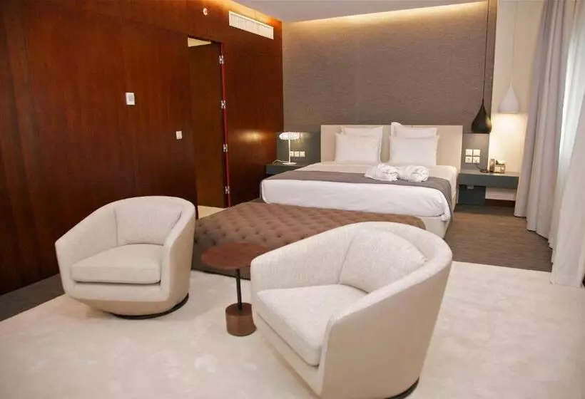 هتل Continental Horizonte