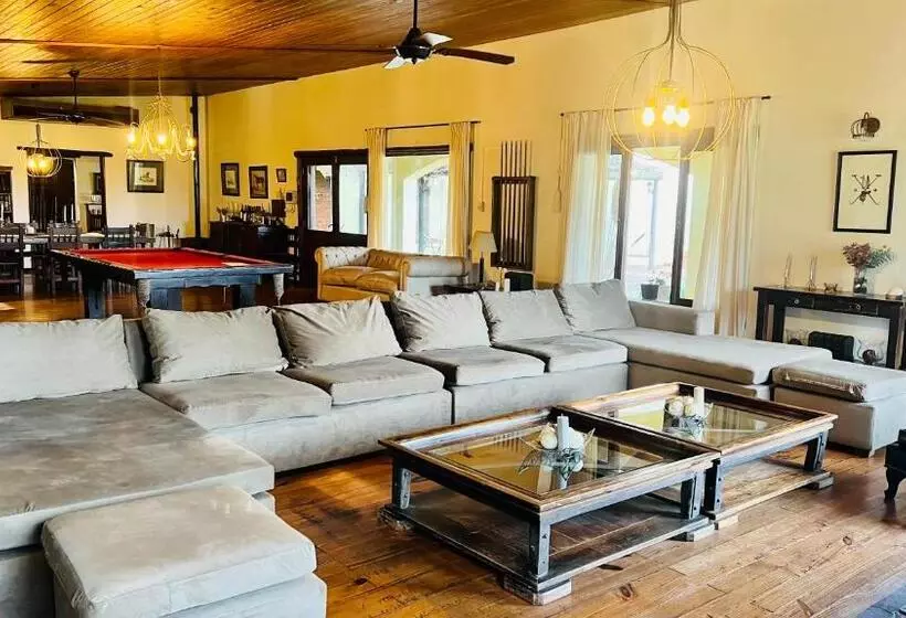 Hotelli Estancia San Mateo