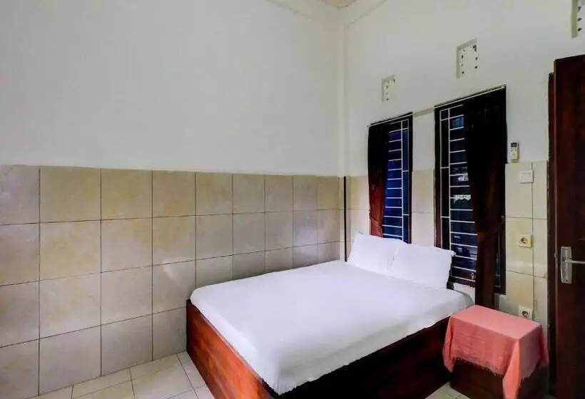 Hotelli Oyo Life 92841 Kos 88