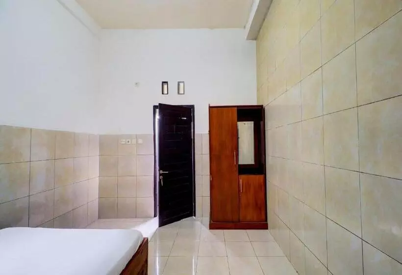 Hotelli Oyo Life 92841 Kos 88