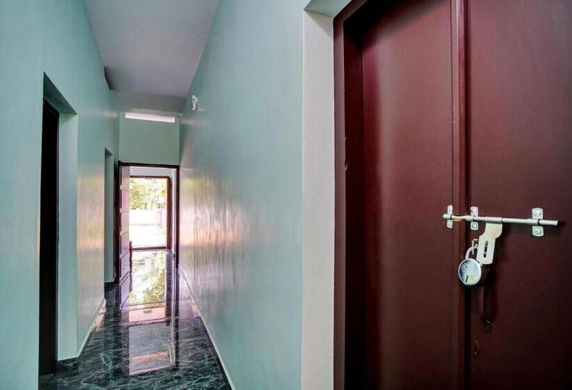 בית מלון כפרי O Revathy Tourist Home