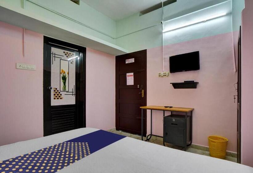 בית מלון כפרי O Revathy Tourist Home