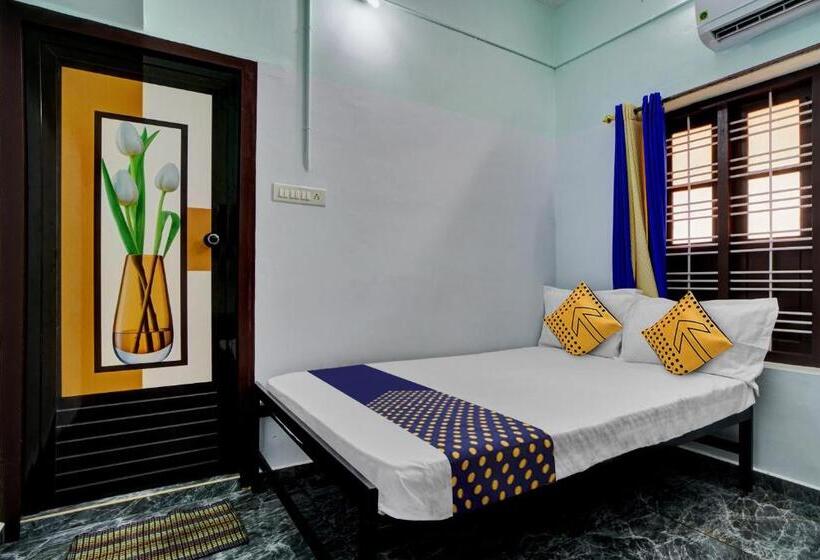 בית מלון כפרי O Revathy Tourist Home