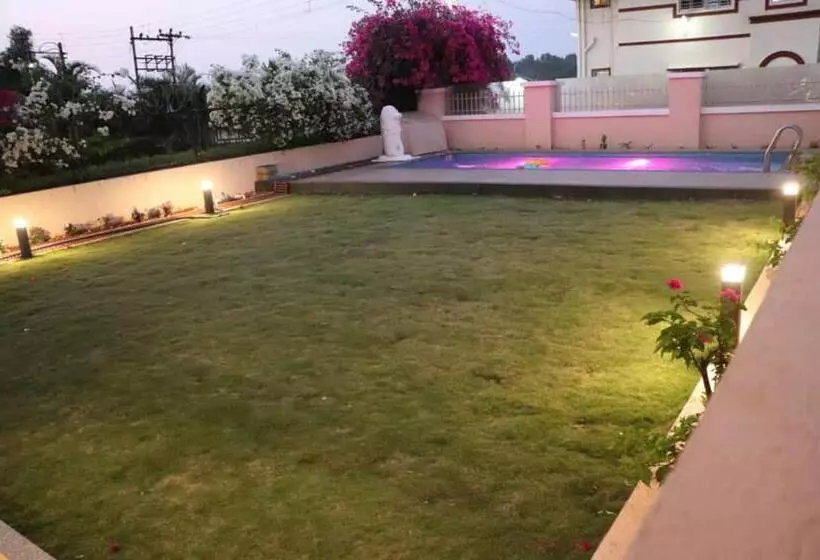 Hotelli Hidden Paradise Villa