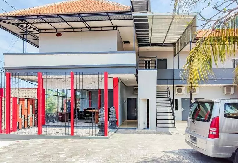 هتل Urbanview Ava Guest House Goa Gong