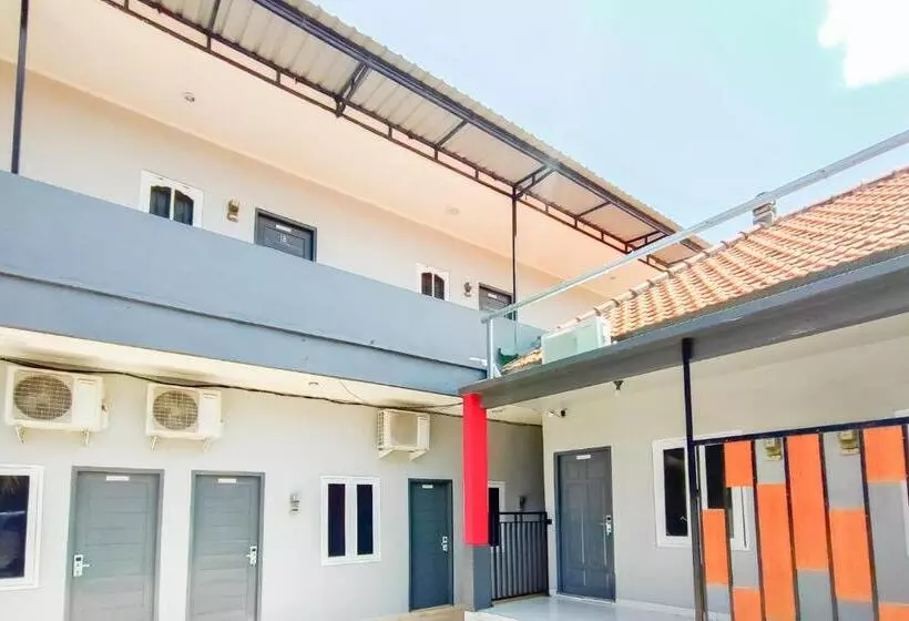 هتل Urbanview Ava Guest House Goa Gong