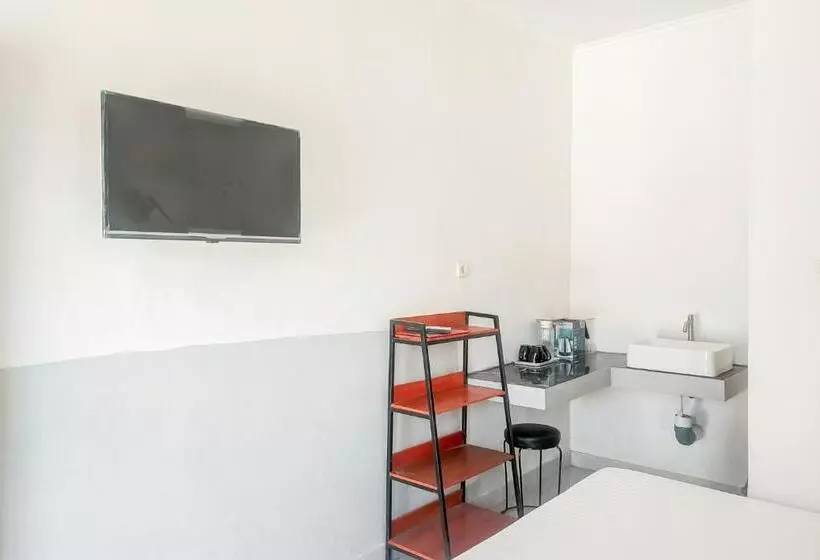 هتل Urbanview Ava Guest House Goa Gong
