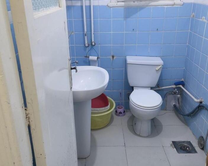 پانسیون Agami Guest House