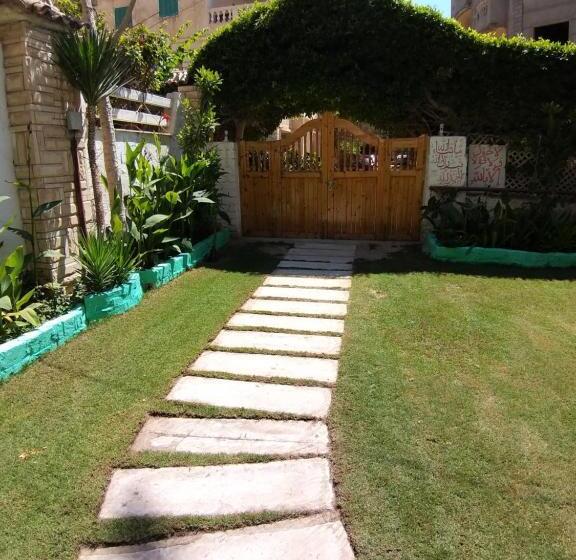 پانسیون Agami Guest House