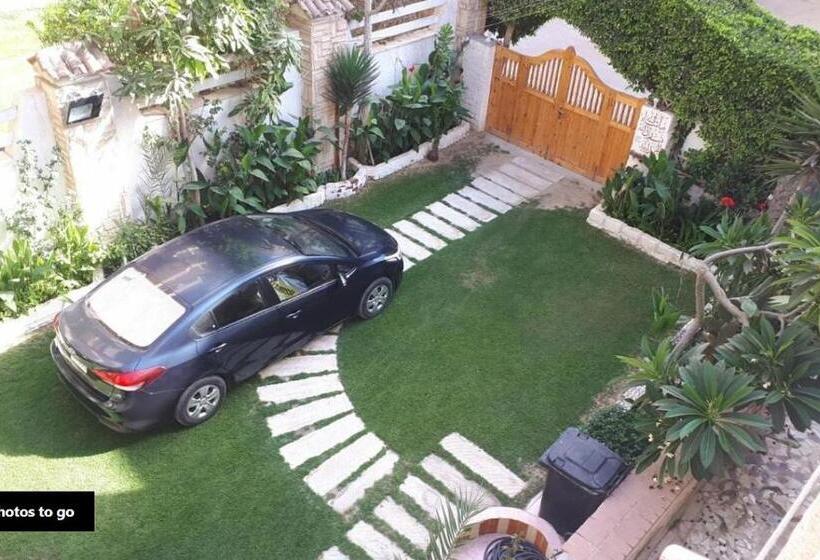 پانسیون Agami Guest House