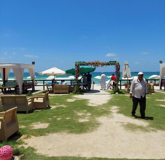 پانسیون Agami Guest House