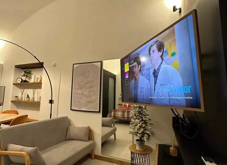 ペンション Dislocati Bnb   Jacuzzi Privata   Cucina   Tv60   Minimal Luxury